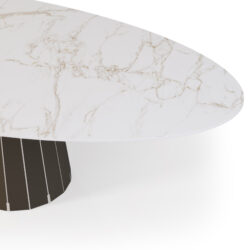 outdoor-dining-table