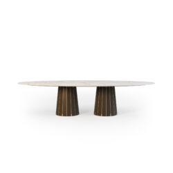 outdoor-dining-table