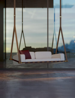 outdoor-swing