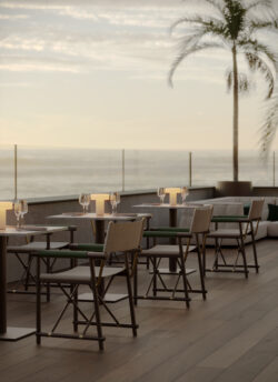 outdoor-dining
