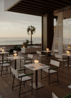 outdoor-dining