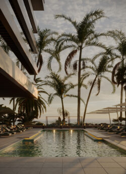 hotel-poolside